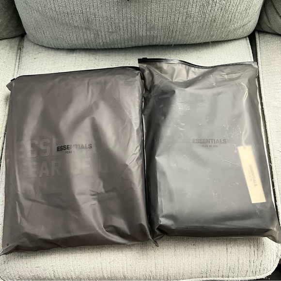 NWT Fear of God Essentials Hoodie & Sweatpants Set Plum Black Oversized Large - Picture 13 of 15